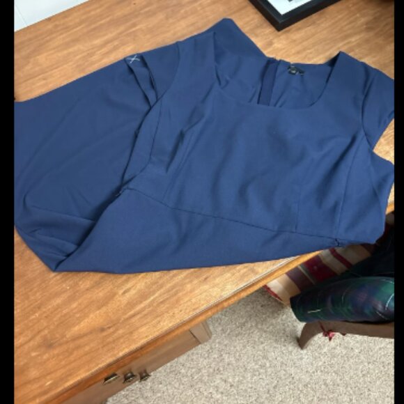 ANN TAYLOR BI STRETCH SHEATH SCOOP NECK CAP SLEEVE PURE SAPPHIRE NAVY DRESS $149 - Picture 7 of 11